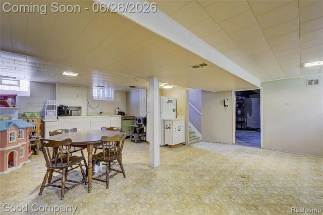 22626 Harmon Street, Saint Clair Shores, MI 48080