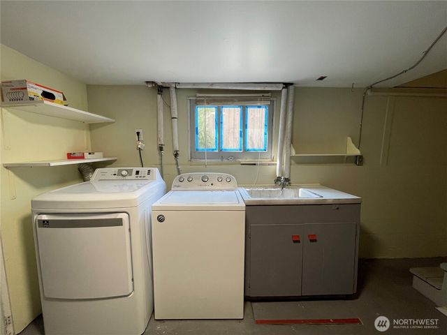 114 Wells Avenue S, Renton, WA 98057