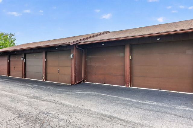 8212 Anchor Drive 508, Woodridge, IL 60517