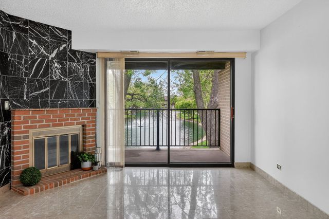 8212 Anchor Drive 508, Woodridge, IL 60517