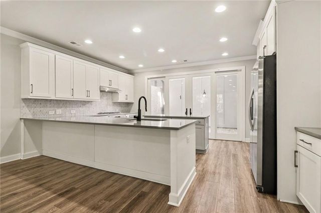 4007 Vickery Glen, Roswell, GA 30075