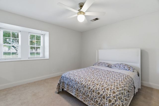 835 Cross Timbers Drive, Double Oak, TX 75077