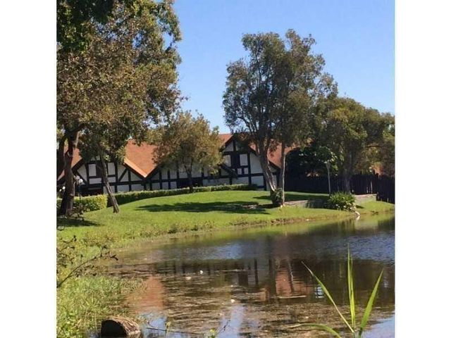 3650 Inverrary Dr 3Q, Lauderhill, FL 33319