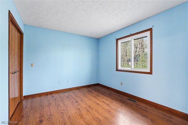 9505 Green Valley Drive, Mentor, OH 44060