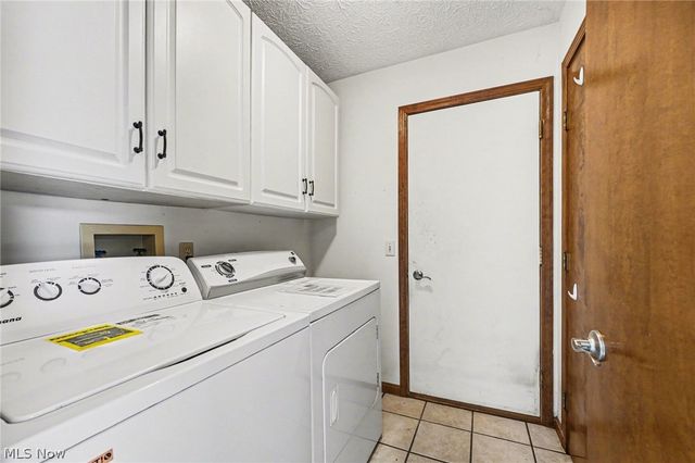 9505 Green Valley Drive, Mentor, OH 44060