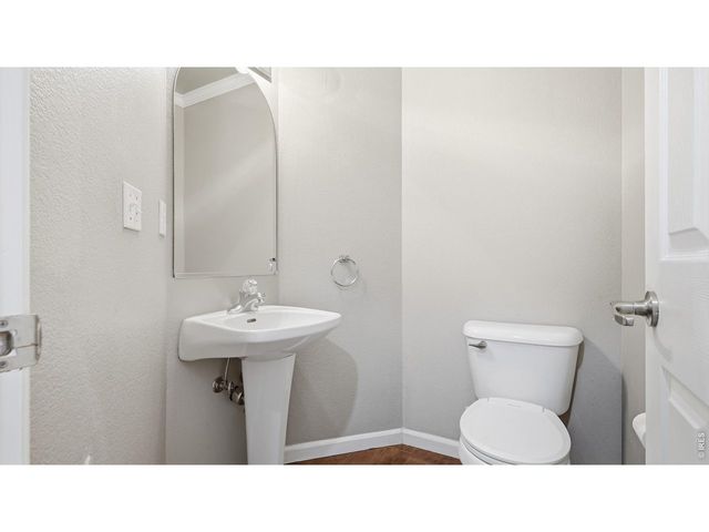 1317 52nd Ave Ct, Greeley, CO 80634