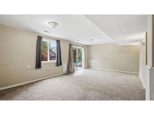 1317 52nd Ave Ct, Greeley, CO 80634