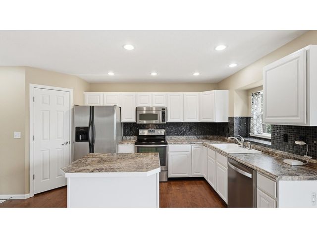 1317 52nd Ave Ct, Greeley, CO 80634