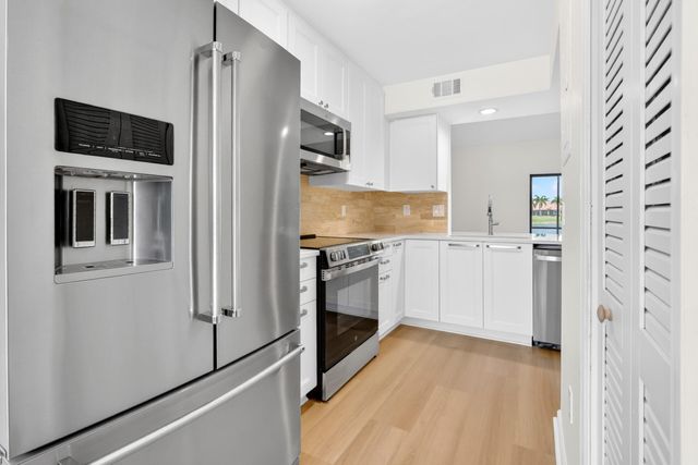 10321 Windswept Place, Boca Raton, FL 33498