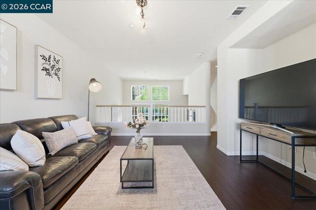 108 Serra Way, San Pablo, CA 94806