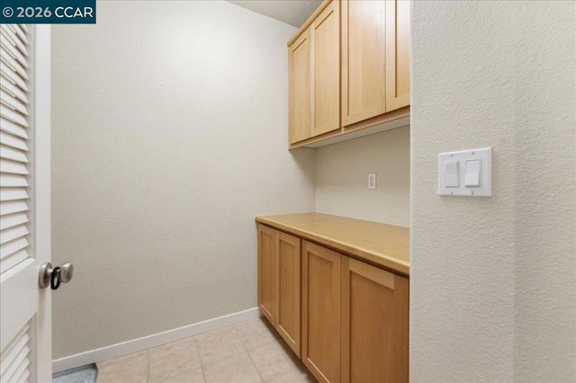 108 Serra Way, San Pablo, CA 94806