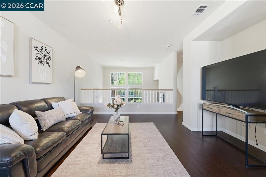 Image 11 of property listing at 108 Serra Way, San Pablo, CA 94806