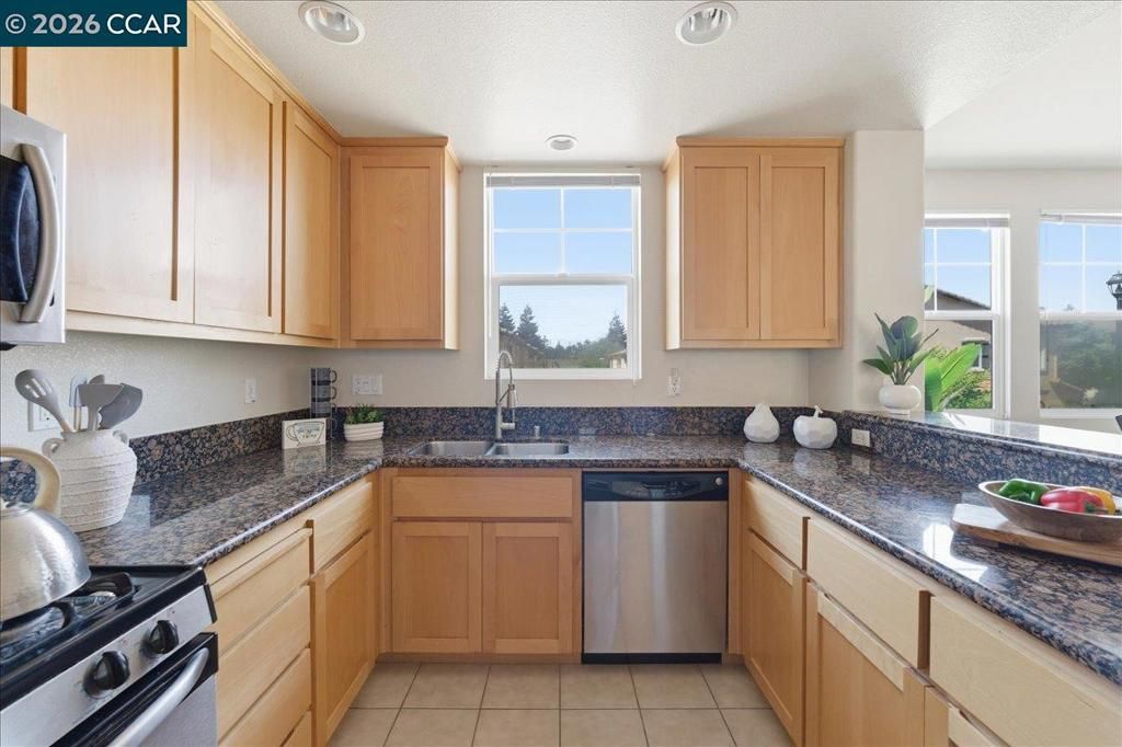 Image 15 of property listing at 108 Serra Way, San Pablo, CA 94806