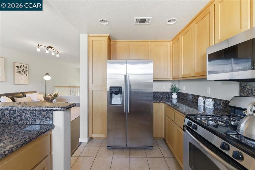 Image 16 of property listing at 108 Serra Way, San Pablo, CA 94806