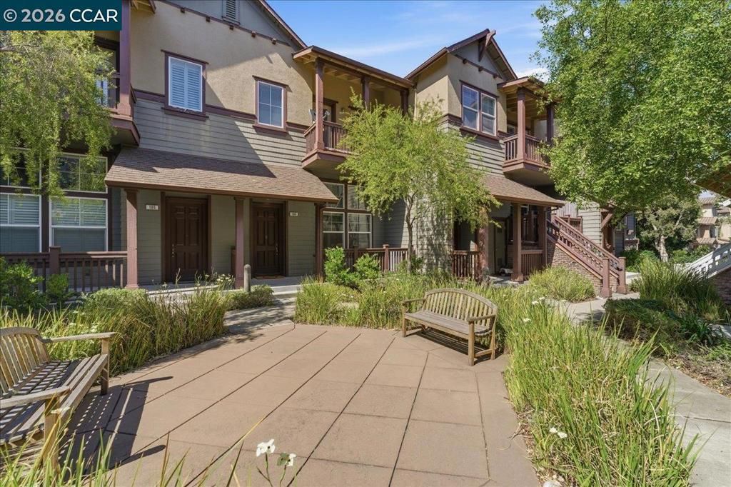 Image 2 of property listing at 108 Serra Way, San Pablo, CA 94806
