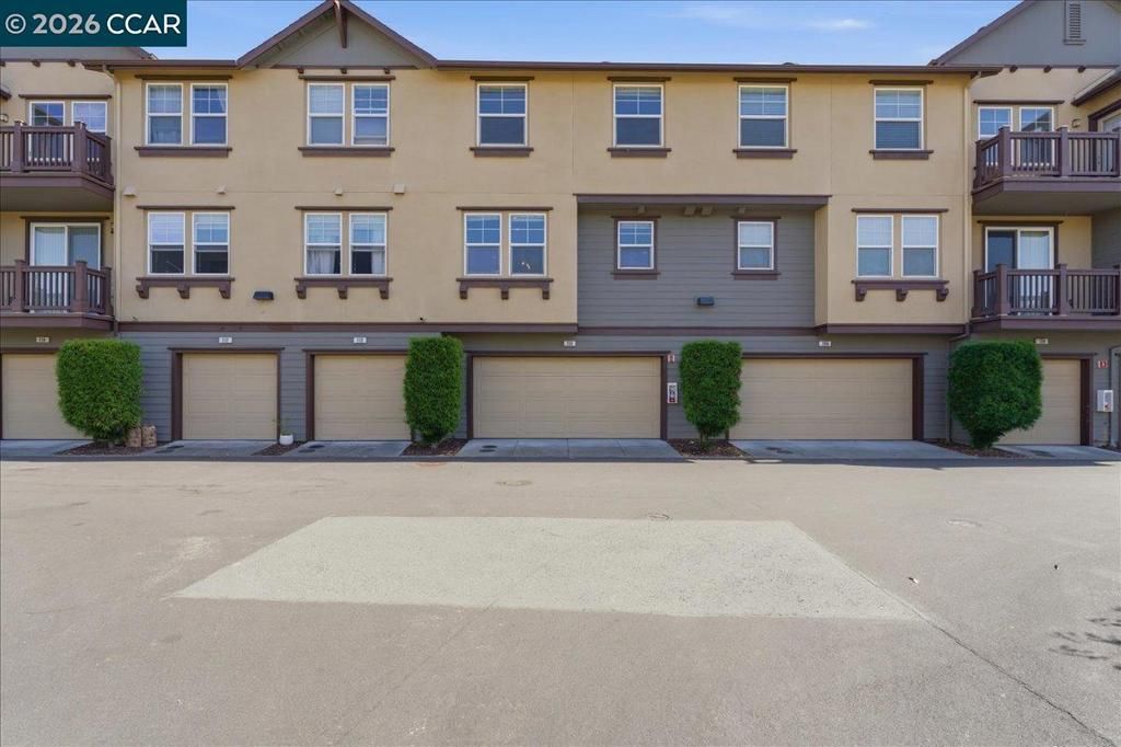 Image 36 of property listing at 108 Serra Way, San Pablo, CA 94806