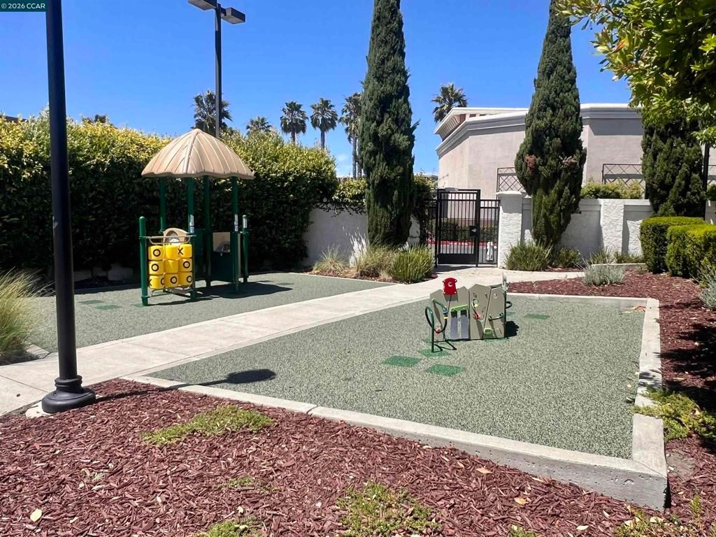 Image 39 of property listing at 108 Serra Way, San Pablo, CA 94806