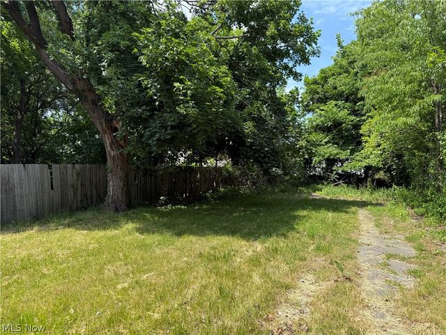 10817 Orville Avenue 2, Cleveland, OH 44106