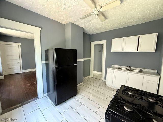 10817 Orville Avenue 2, Cleveland, OH 44106