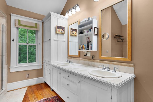 508 Scenic Highway, Lookout Mountain, TN 37350
