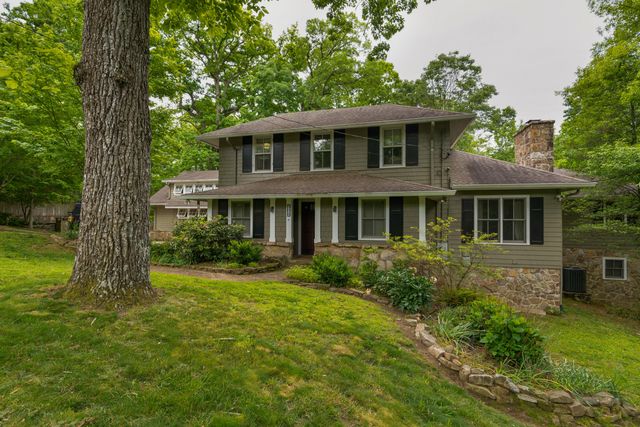 508 Scenic Highway, Lookout Mountain, TN 37350