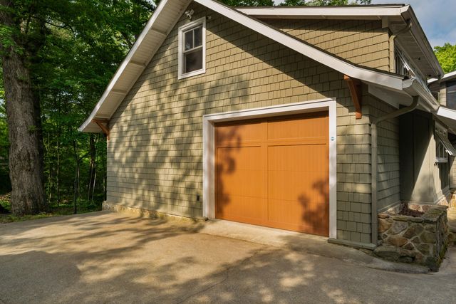 508 Scenic Highway, Lookout Mountain, TN 37350