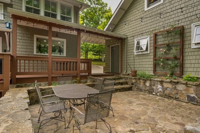 508 Scenic Highway, Lookout Mountain, TN 37350