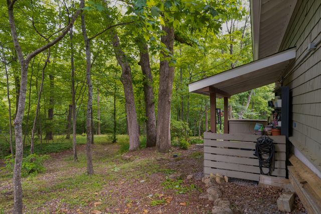 508 Scenic Highway, Lookout Mountain, TN 37350