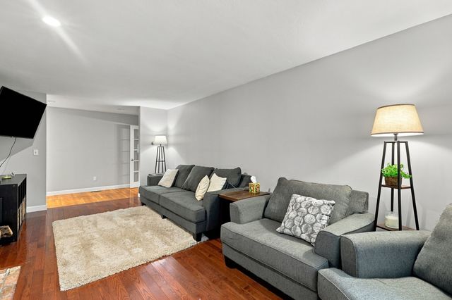 106 Green Road, Bolton, MA 01740