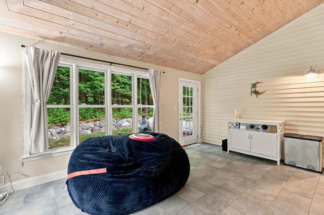 106 Green Road, Bolton, MA 01740