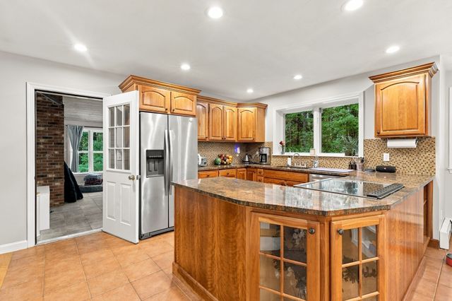 106 Green Road, Bolton, MA 01740