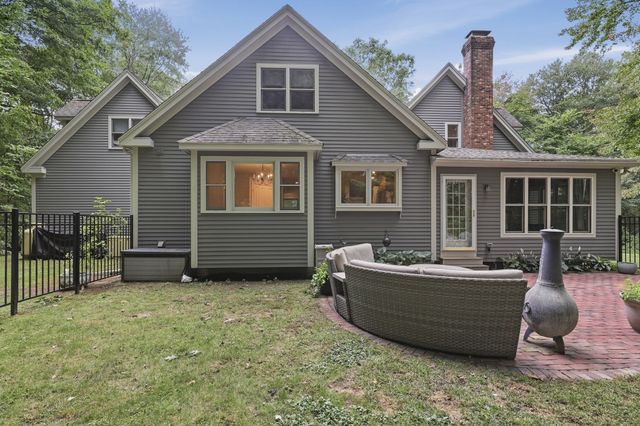 106 Green Road, Bolton, MA 01740