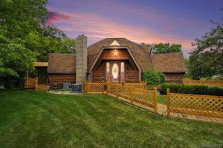 4425 N Henderson Road, Richfield Township, MI 48423