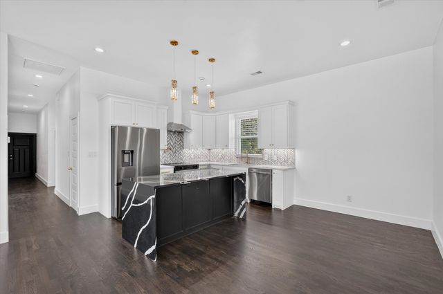 102 Shadywood Road, Trinidad, TX 75163