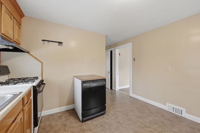 913 Lancaster Street, Leominster, MA 01453