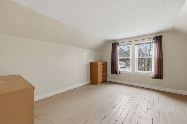 913 Lancaster Street, Leominster, MA 01453