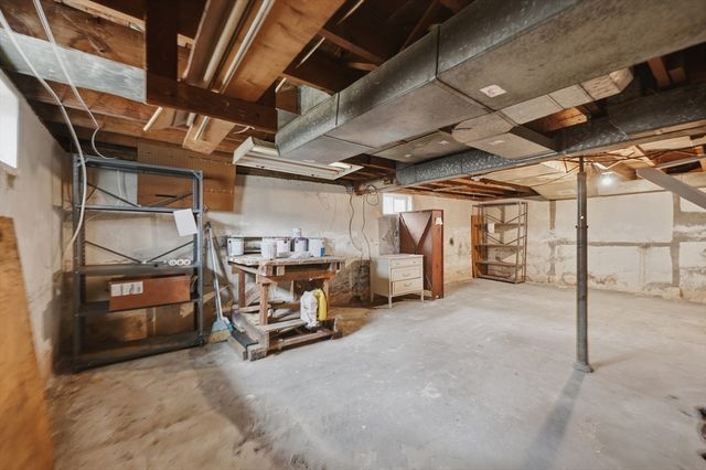 913 Lancaster Street, Leominster, MA 01453