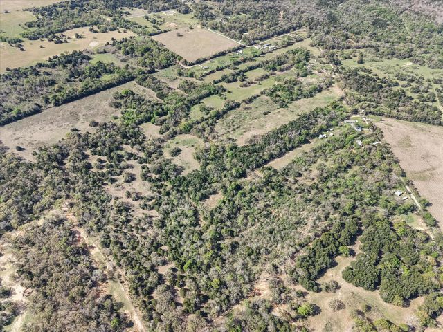 199 Fcr 1051, Streetman, TX 75859