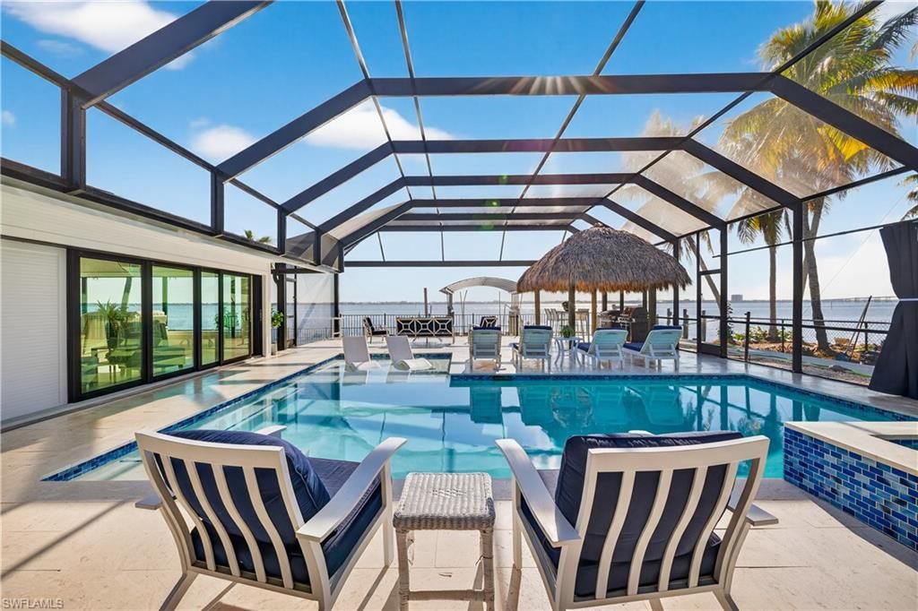 Image 35 of property listing at 3907 SE 21st PL, Cape Coral, FL 33904