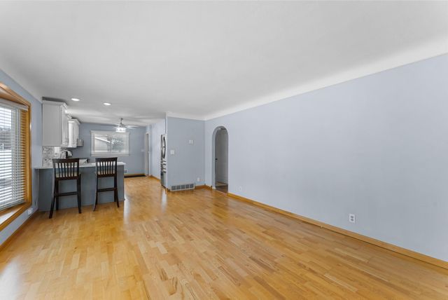 1866 County Road F E, White Bear Lake, MN 55110