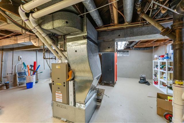 1866 County Road F E, White Bear Lake, MN 55110