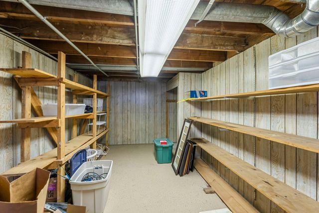 1866 County Road F E, White Bear Lake, MN 55110