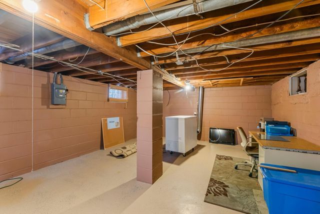 1866 County Road F E, White Bear Lake, MN 55110