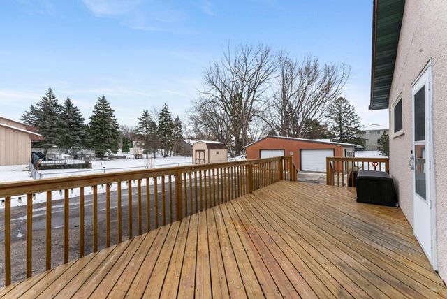 1866 County Road F E, White Bear Lake, MN 55110