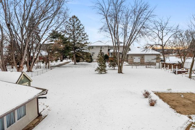 1866 County Road F E, White Bear Lake, MN 55110