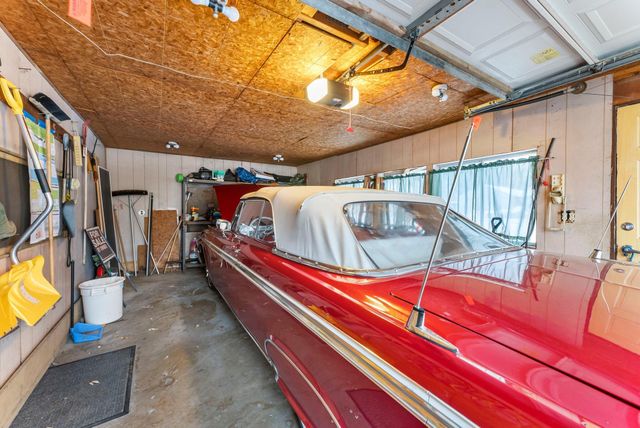 1866 County Road F E, White Bear Lake, MN 55110