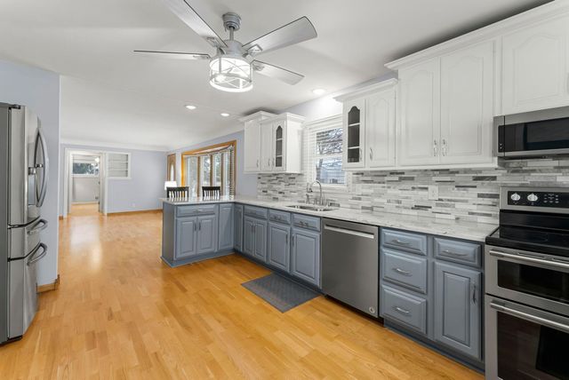 1866 County Road F E, White Bear Lake, MN 55110