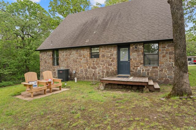 175 Red Oak Lane, Eucha, OK 74342