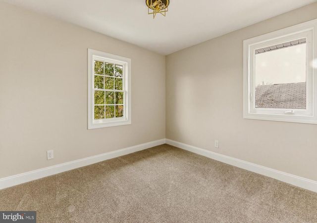 326 LIBERTY AVE, Mount Ephraim, NJ 08059