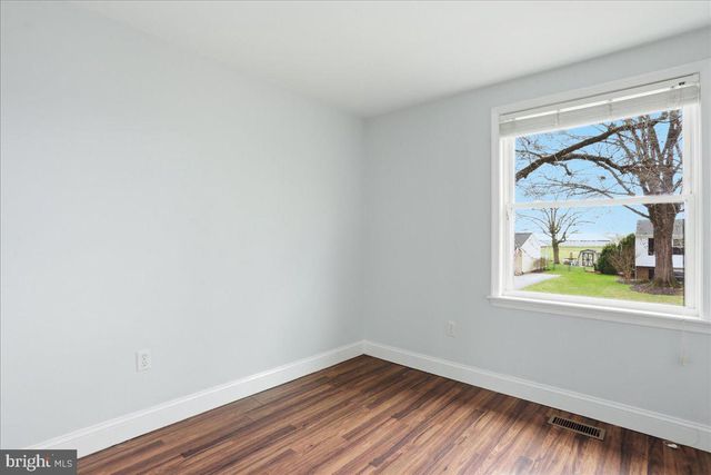 215 CHALLEDON DR, Walkersville, MD 21793